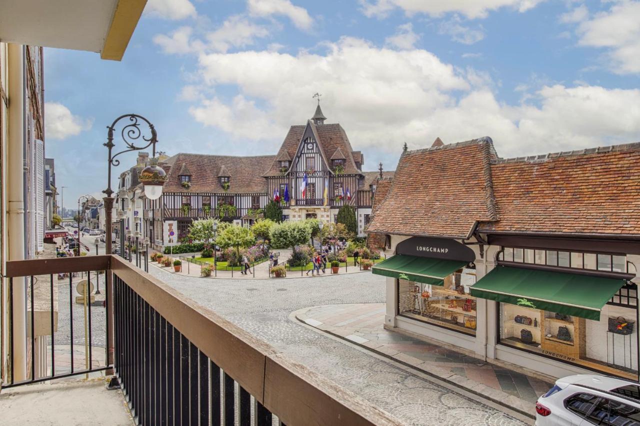 Les Cigognes - Deux Pieces - Deauville Centre Bagian luar foto